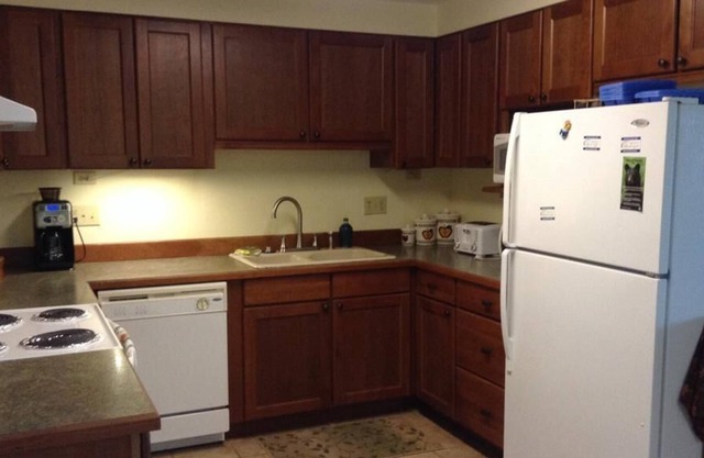 3 bedroom, 1 bathroom, sleeps up to 6