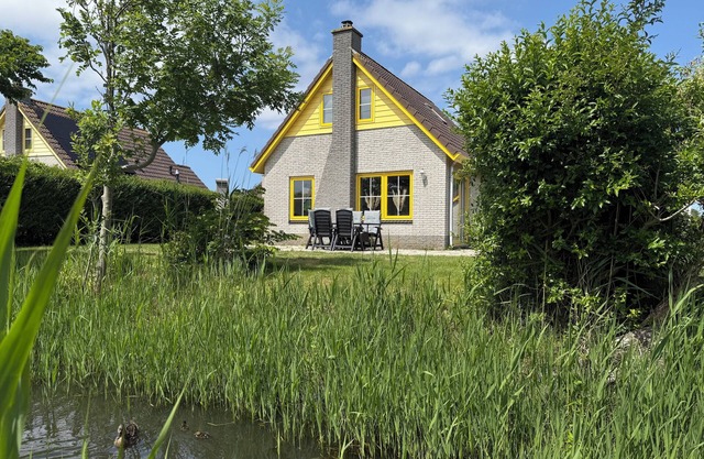 3 bedroom accommodation in Julianadorp aan Zee