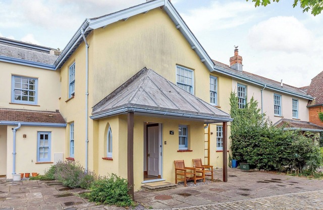 3 bedroom accommodation in Ottery St Mary, near Sidmouth