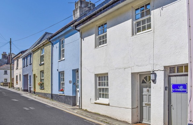 3 bedroom accommodation in Aveton Gifford, near Bigbury-on-Sea and Challaborough