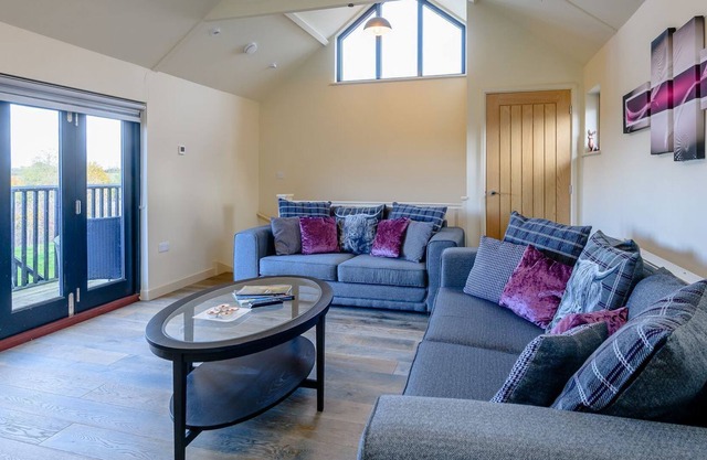 3 bedroom accommodation in Heveningham, near Halesworth