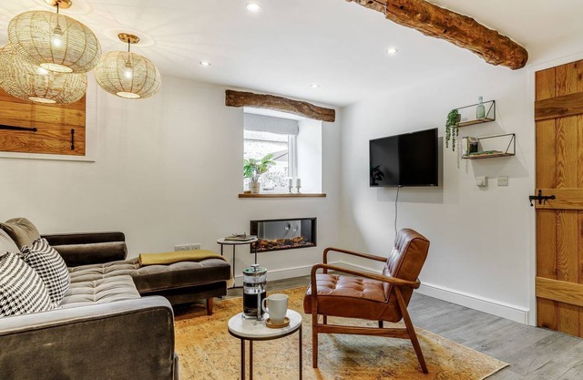 3 bedroom accommodation in Taddington