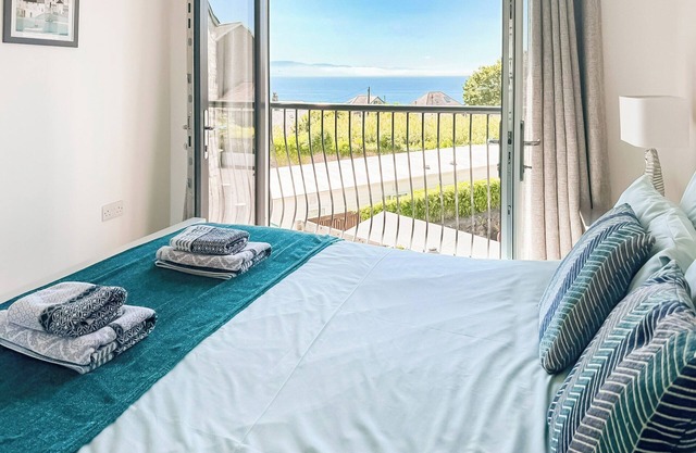 3 bedroom accommodation in Criccieth