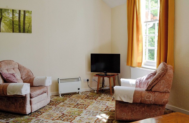 3 bedroom accommodation in Skelmorlie, near Largs