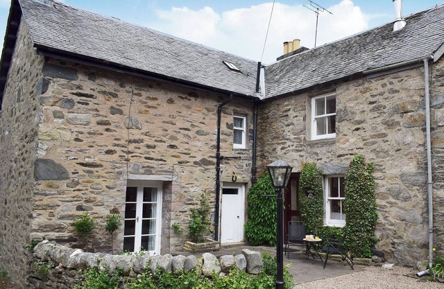 3 bedroom accommodation in Aberfeldy