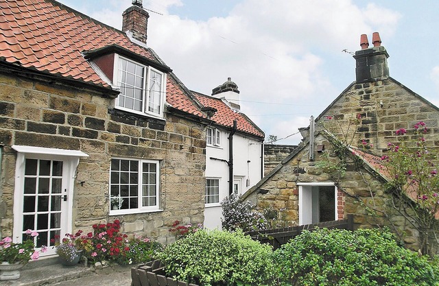 3 bedroom accommodation in Sandsend, Whitby