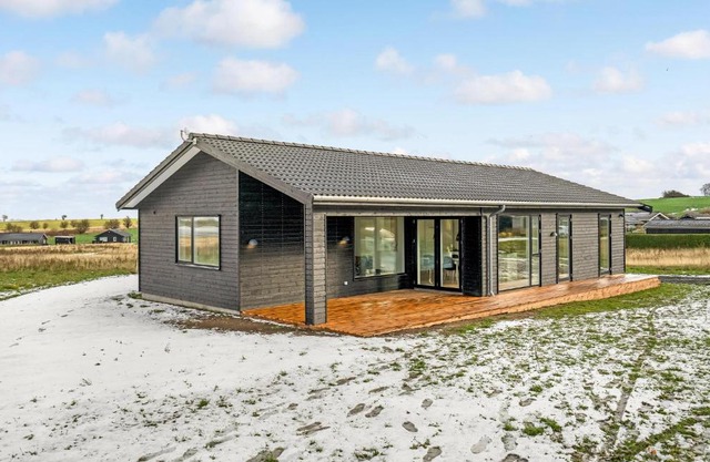 3 Bedroom Amazing Home In Slagelse