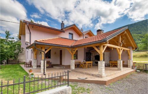 3 Bedroom Amazing Home In Vrzici