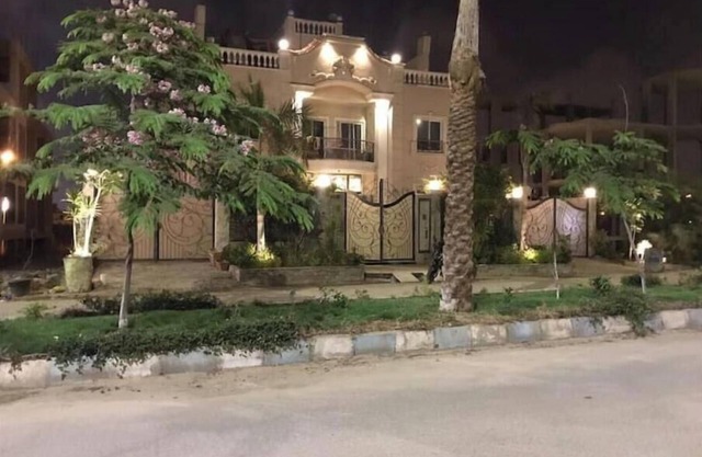 3-bedroom apartment in a compound next to Palm Hills