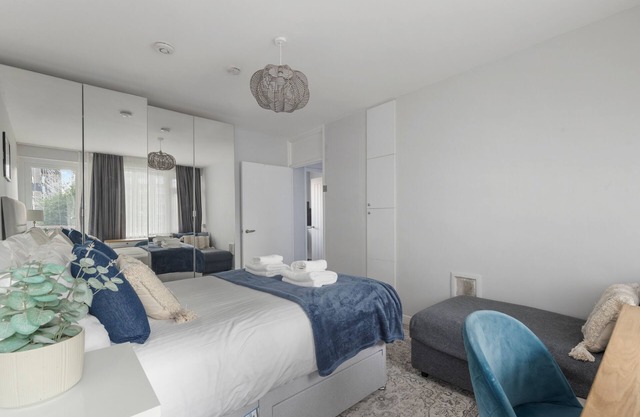 3 Bedroom Apartment | Hoxton