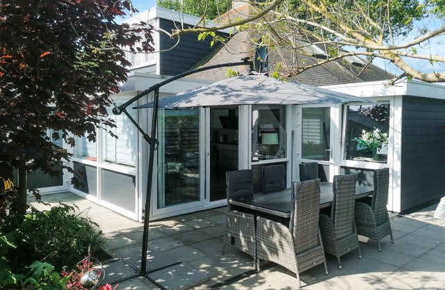 3 bedroom awesome home in Stavenisse