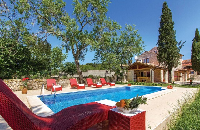 3 bedroom beautiful home in Manjadvorci