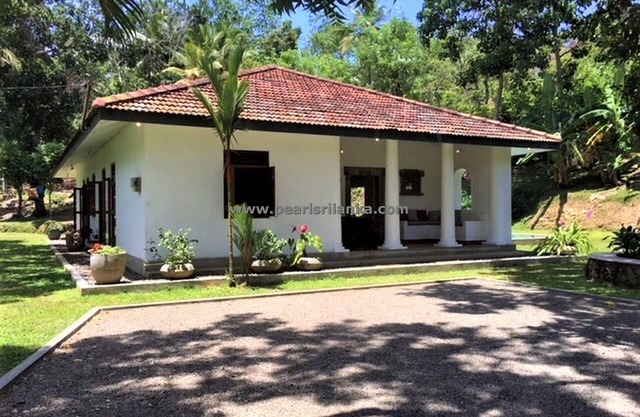 3 Bedroom Colonial Style Villa with Infinity Pool and the Picturesque Garden