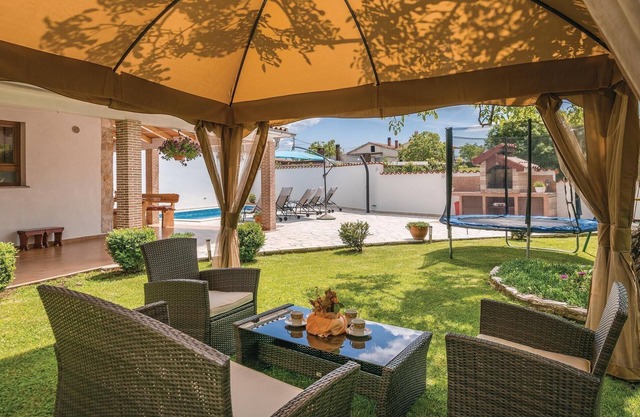 3 bedroom cozy home in Barban