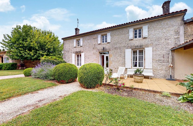 3 bedroom cozy home in Ligné