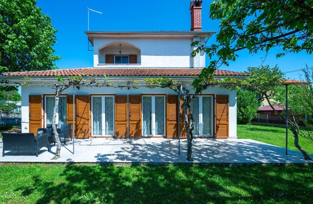 3 bedroom cozy home in Zminj