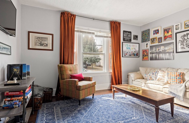 3-bedroom, dog friendly house in Historical Ohio City!