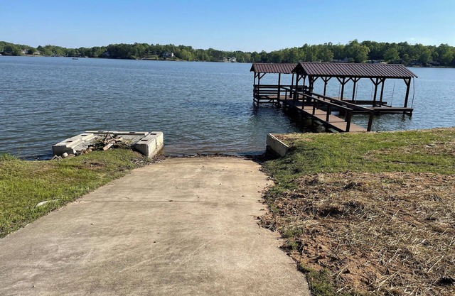 3-bedroom home on beautiful Lake Greenwood, close to Old Eight Golf Course.