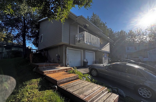 3-bedroom house in charming Anchorage with fitness room