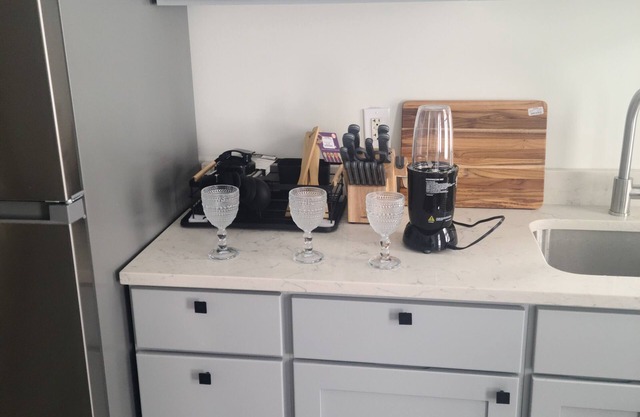 3-bedroom house in tranquil Middletown with WiFi, AC. Enjoy your stay