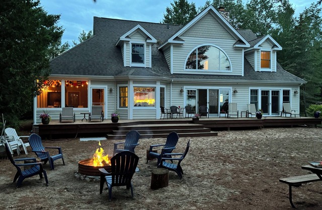 3 Bedroom Lakefront Home on Lake Huron
