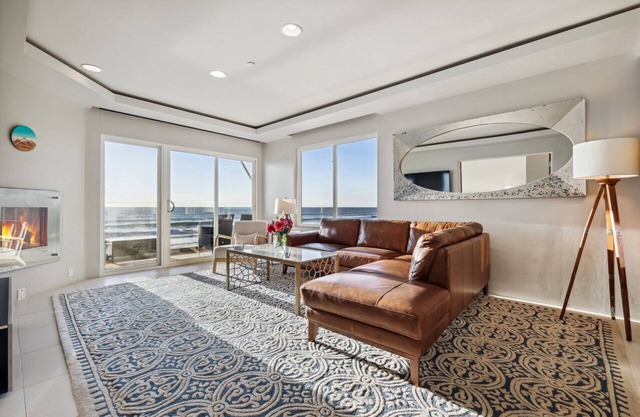 3 Bedroom Oceanfront Paradise!