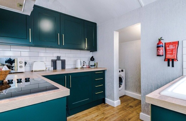 3 bedroom property close to Manchester centre