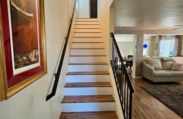 3-bedroom spacious Tucson home, newly remodeled kitchen