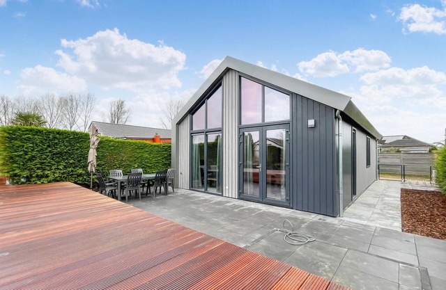 3 bedroom stunning home in Wervershoof