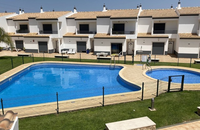 3 bedroom villa with pool