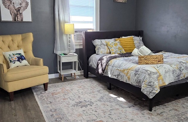 3-BR house near Downtown Columbus with amenities to make you feel at home.