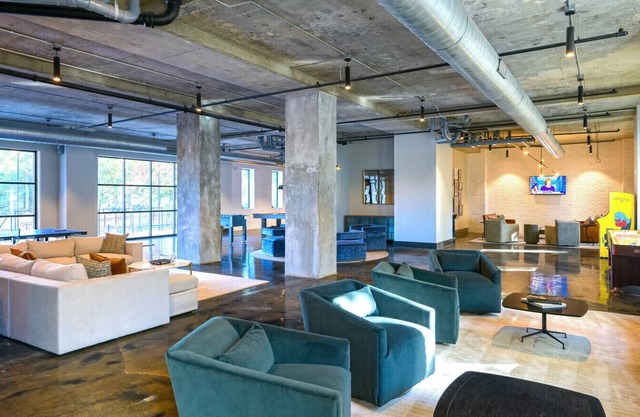 3 comfy spaces. Choose from 2 locations in the Lindbergh/Buckhead communities.