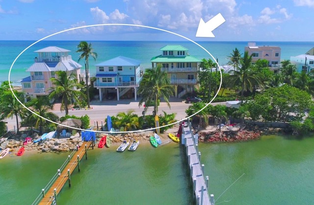 3 Florida side-by-side Beach Houses; Sleeps 50+. Pools, Hot Tubs, Docks ON Beach