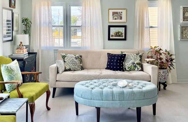 3 houses to bay sunsets, 2pm checkout