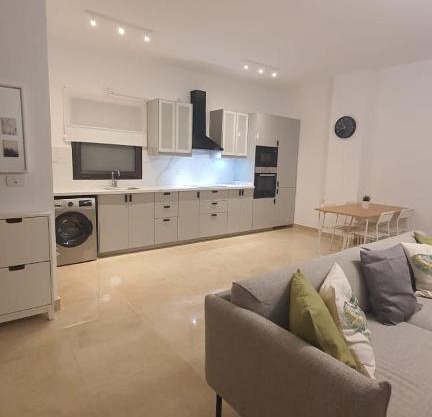 3 in 1 Lux Chalet in Hacienda Bay Resort. [Families Only]