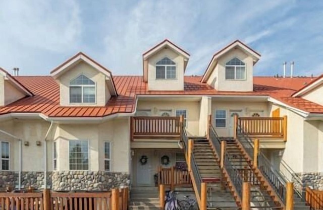 3 Level Condo - Nr Alpine Resort - Free Parking