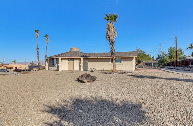3 Mi to Lake Havasu: Family Home w/Game Room