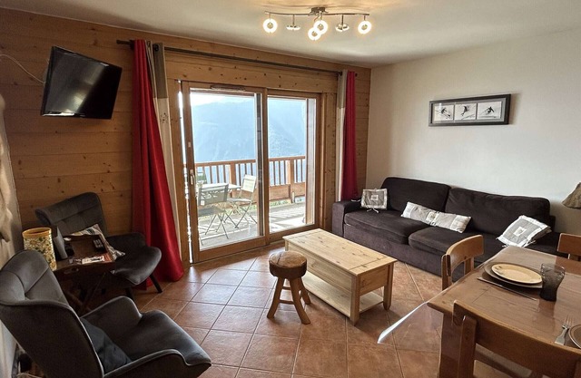3-room Apartment in Les Saisies for 8, parking