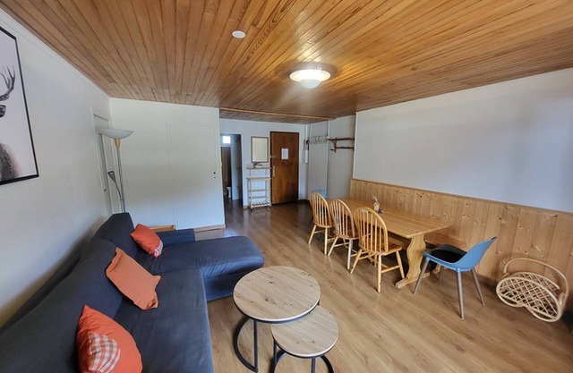 3-Room Apartment for 8 with Parking, Mountain View & Pet-Friendly in Montgenèvre