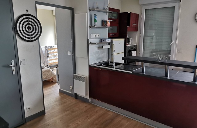 3-room apartment with 50 m terrace 15 minutes' walk from town center