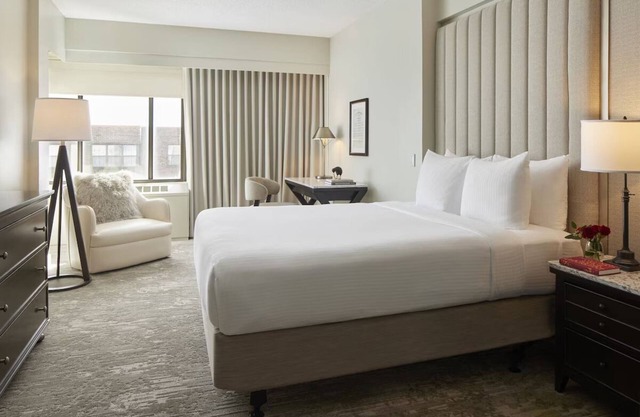 3 Spacious Units | Walk to Capitol, Museums & Historical Landmarks! Pets Welcome