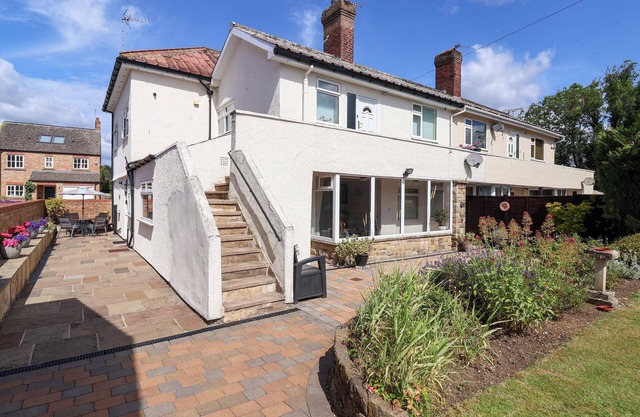 3 SPRINGHAVEN, family friendly, with a garden in Hampsthwaite