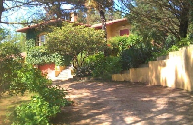 30's villa, swimming pool, 5min walk to the beach & golf course