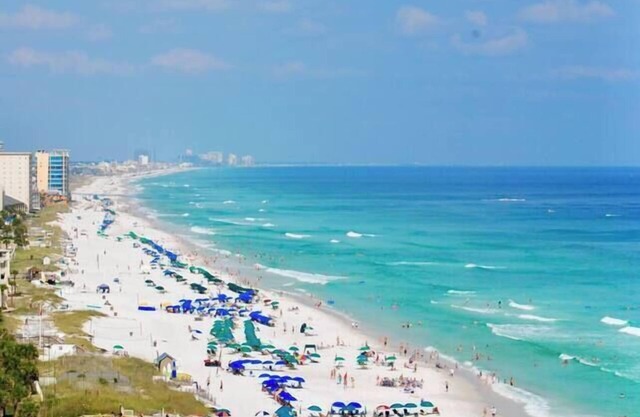 30A Townhome | Walk to Beach | Pool | Sleeps 6