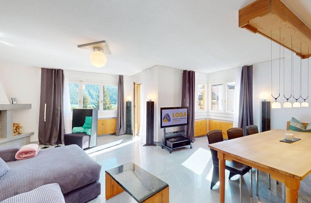 3½ - room apartment on the mezzanine floor.