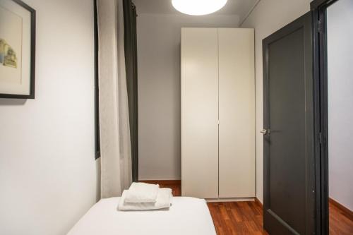 31ind1117- Apartment near sagrada Familia
