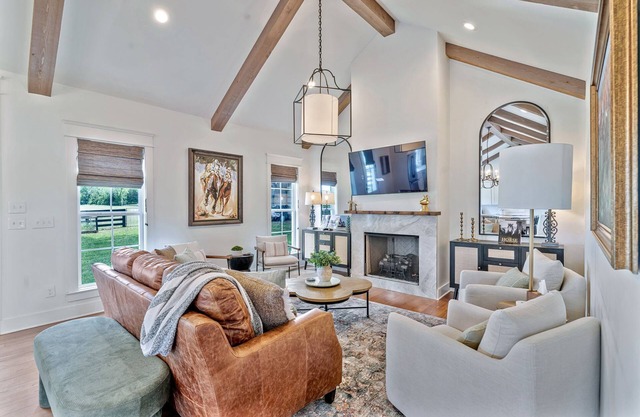 32 Acre Farm at Maven Stables ｜Spring Hill
