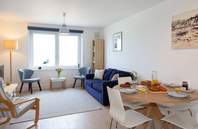35 Carrack Widden – On-Site Parking - Sea Views