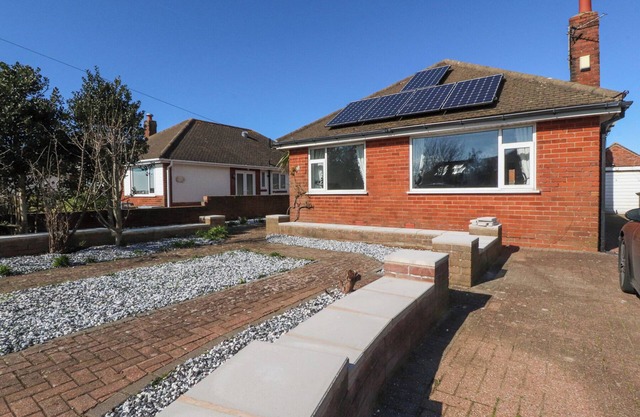 38 CLIVE AVENUE, family friendly, with a garden in Lytham St. Annes