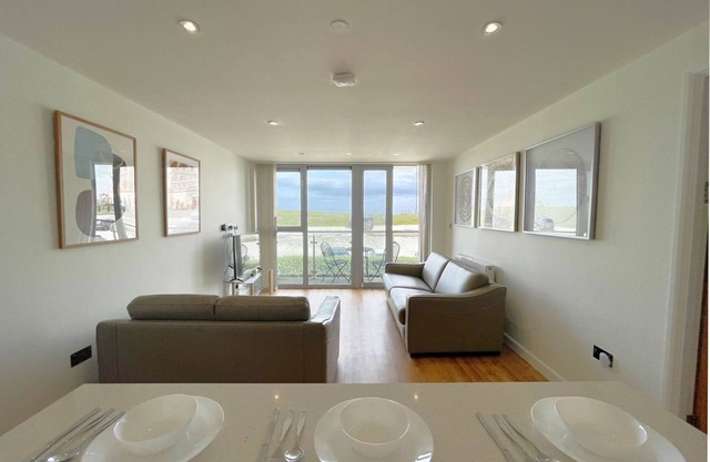 38 Zinc - an apartment that sleeps 6 guests in 2 bedrooms